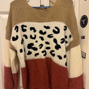 DAVI & DANI Tan and Rust Leopard Sweater